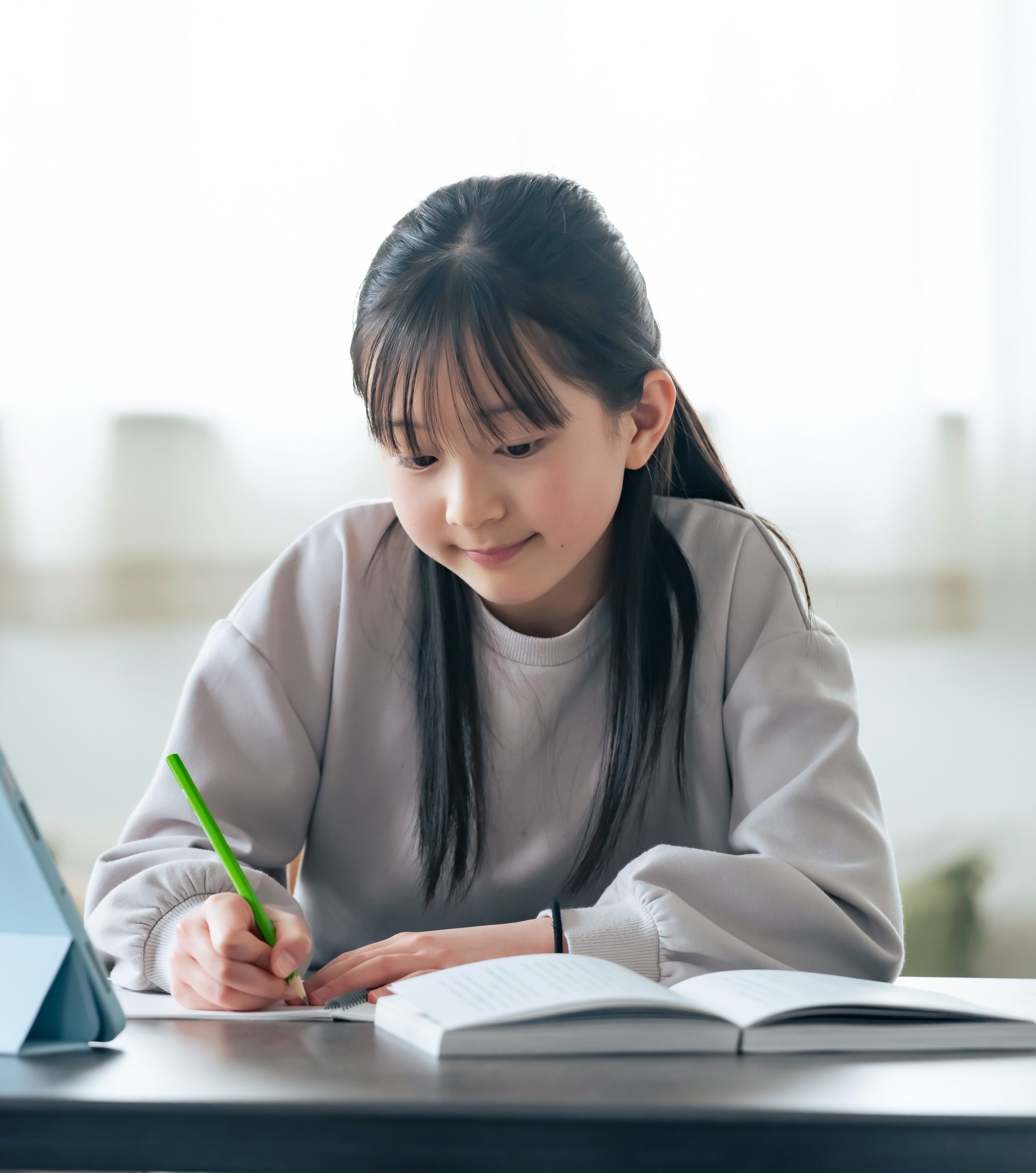 girl writing